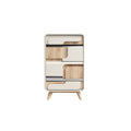 Moderne kast met een combinatie van hout en gladde lagen.